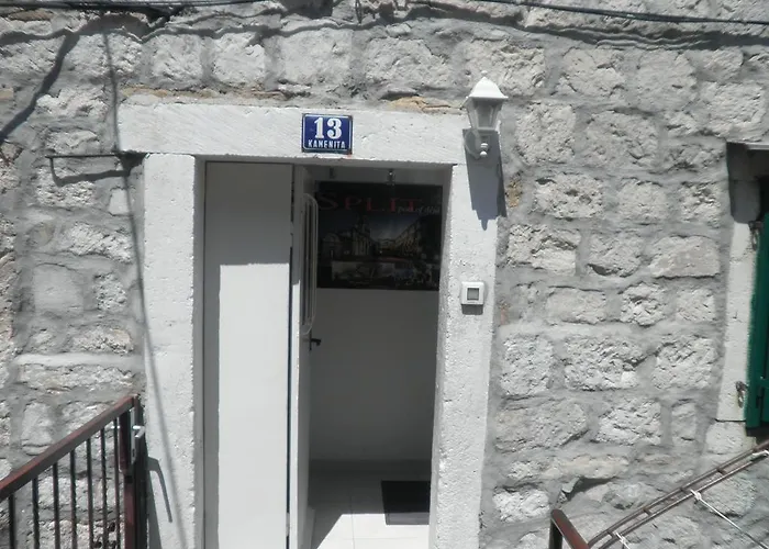 Konukevi Periko Split