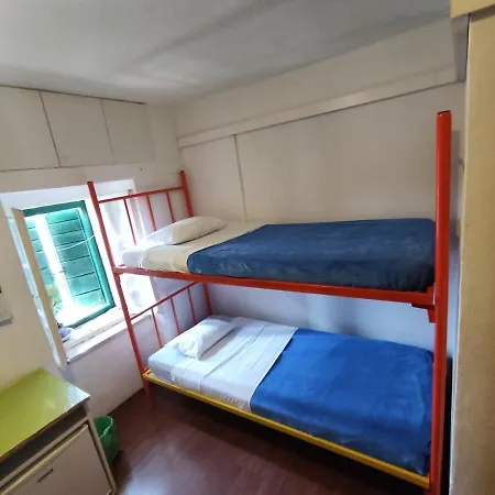 Periko Guest house 3*