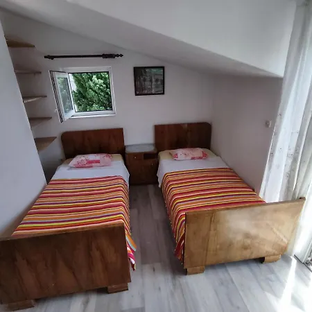 Periko Guest house 3*